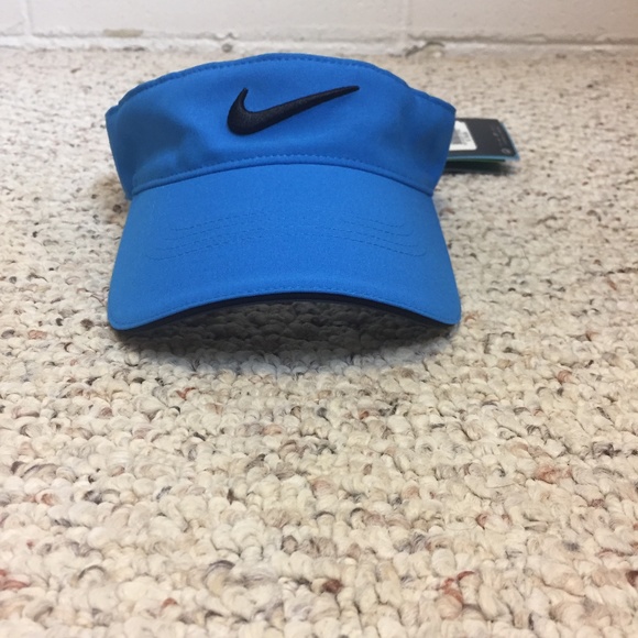 Nike Accessories - Nike Golf Dri-Fit Visor